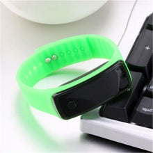Load image into Gallery viewer, Women Slicone Watch