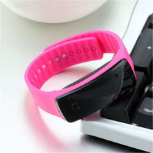 Load image into Gallery viewer, Women Slicone Watch